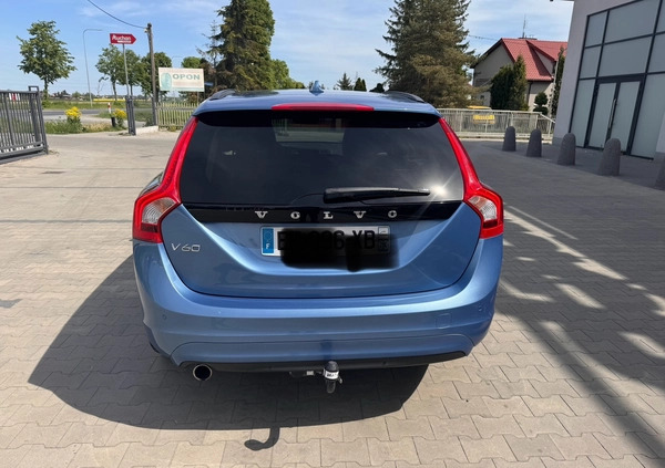 Volvo V60 cena 52900 przebieg: 194402, rok produkcji 2016 z Ciechanów małe 704